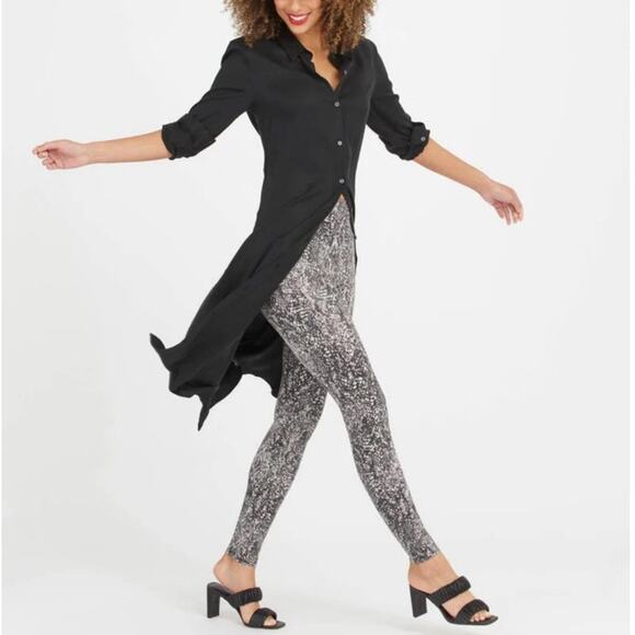 NWT Spanx Faux Leather Snake Print Shine Grey Leggings Size XL - Picture 1 of 15
